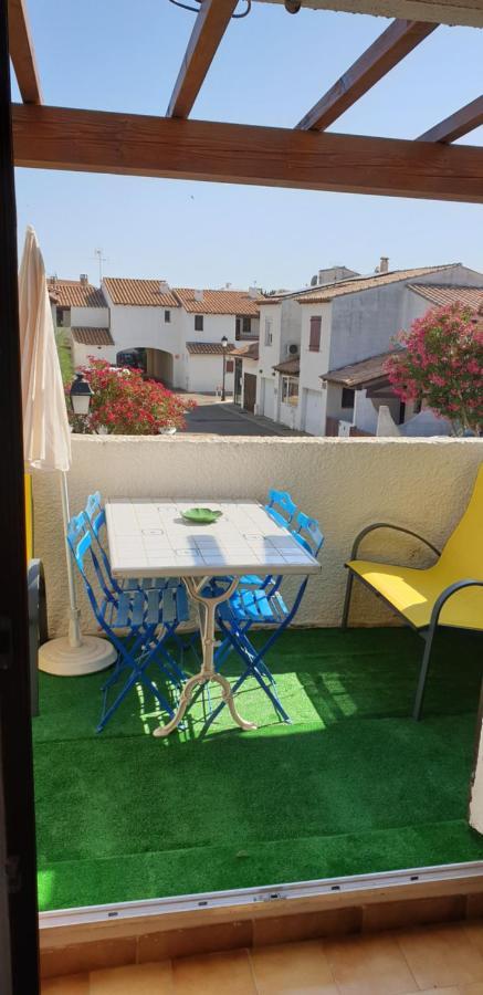 Studio Des Saintes Exterior photo